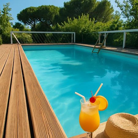 Aux Berges Du Pont Du Gard Bed and Breakfast Vers-Pont-du-Gard Buitenkant foto