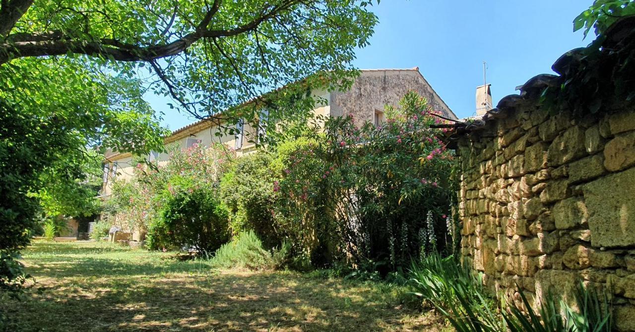 Aux Berges Du Pont Du Gard Bed and Breakfast Vers-Pont-du-Gard Buitenkant foto