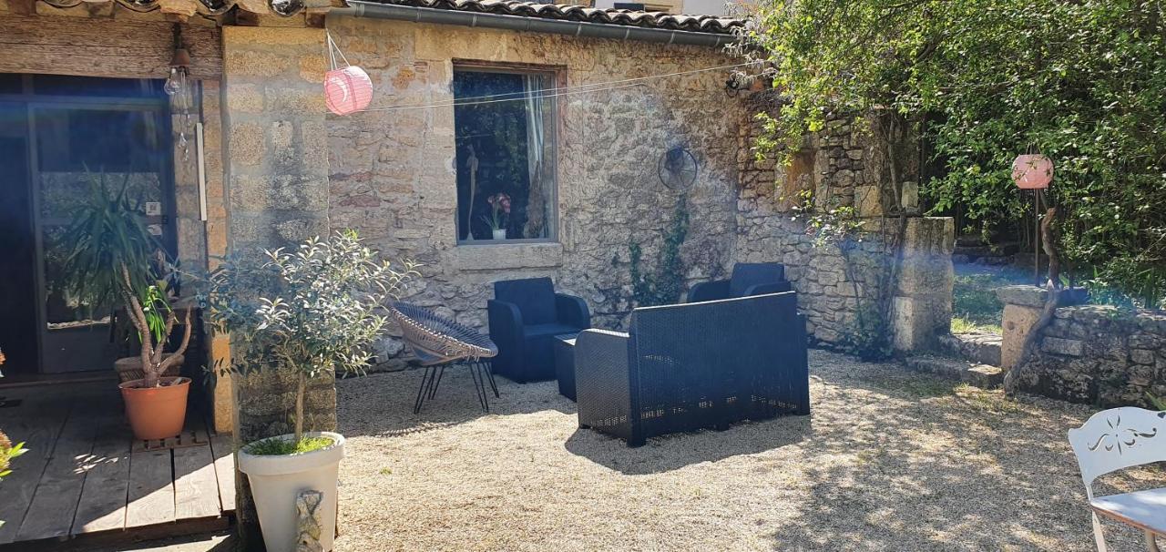 Aux Berges Du Pont Du Gard Bed and Breakfast Vers-Pont-du-Gard Buitenkant foto