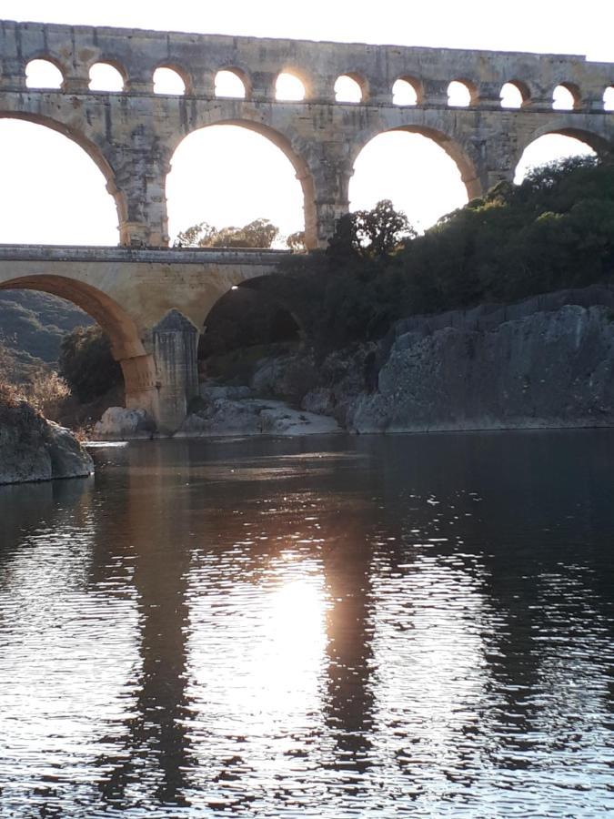 Aux Berges Du Pont Du Gard Bed and Breakfast Vers-Pont-du-Gard Buitenkant foto
